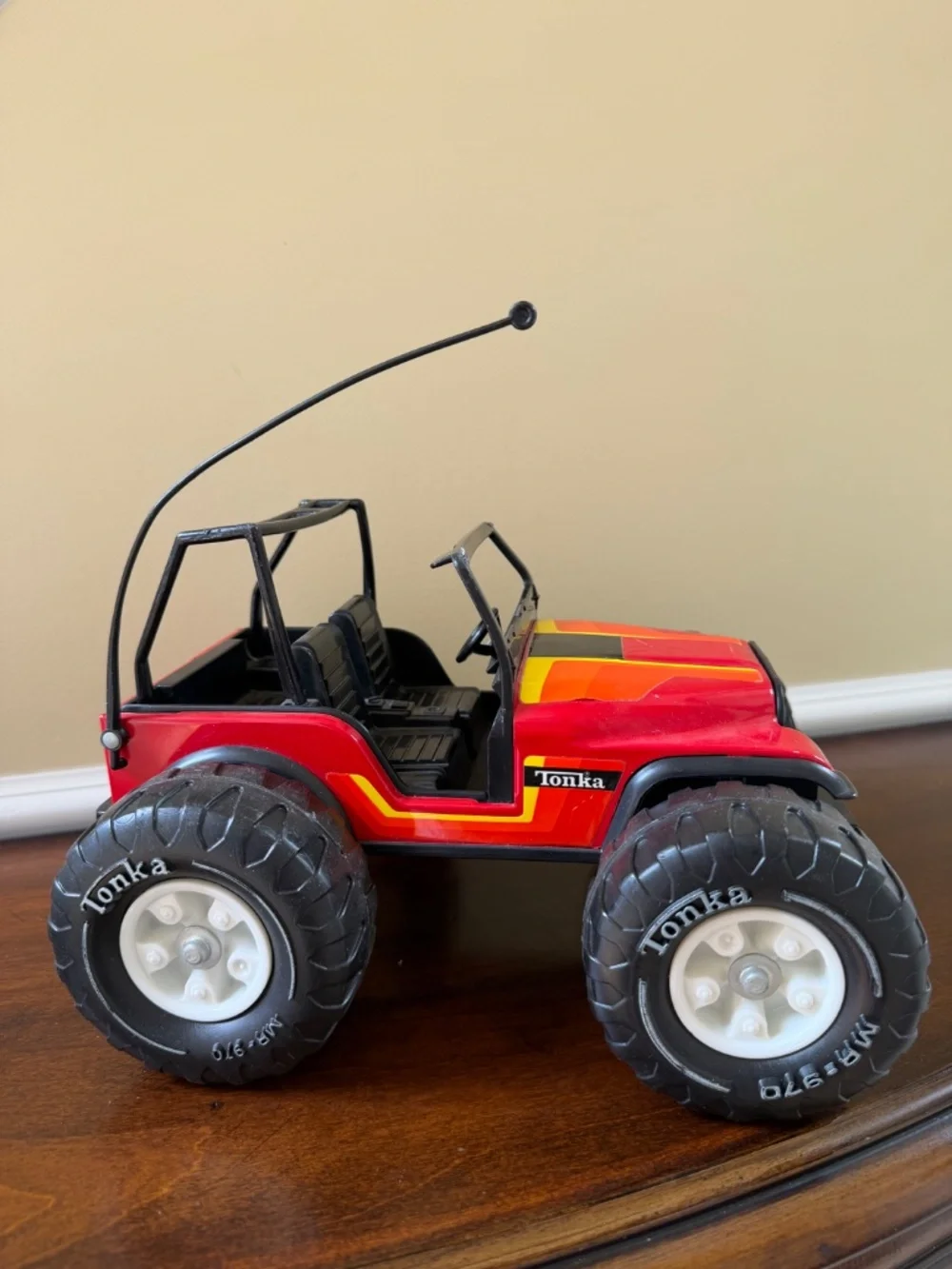 Vintage 1970s Tonka Jeep DJ CJ Dune Buggy MR-970 Red Orange Yellow Black